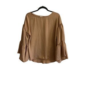 Classy Ivy Jane XS oversized Flounce Sleeve Top